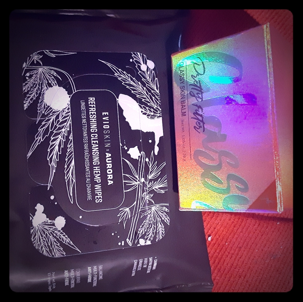 Touch sol glassy cream & Hemp wipes
